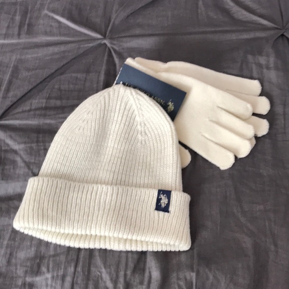 polo hat and glove set